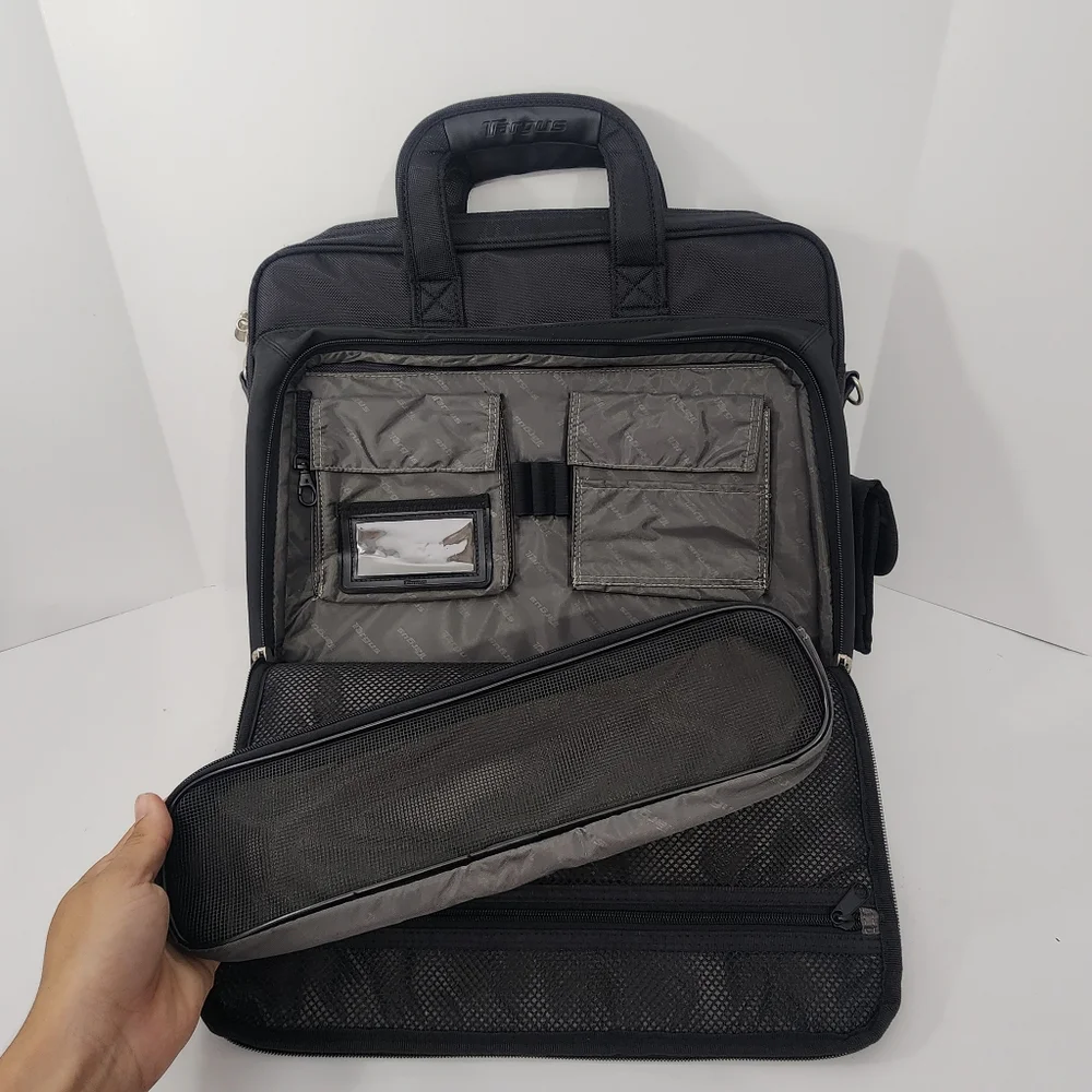 LIKE NEW Targus‎ Black Nylon Briefcase/Attache/ Organizer Bag